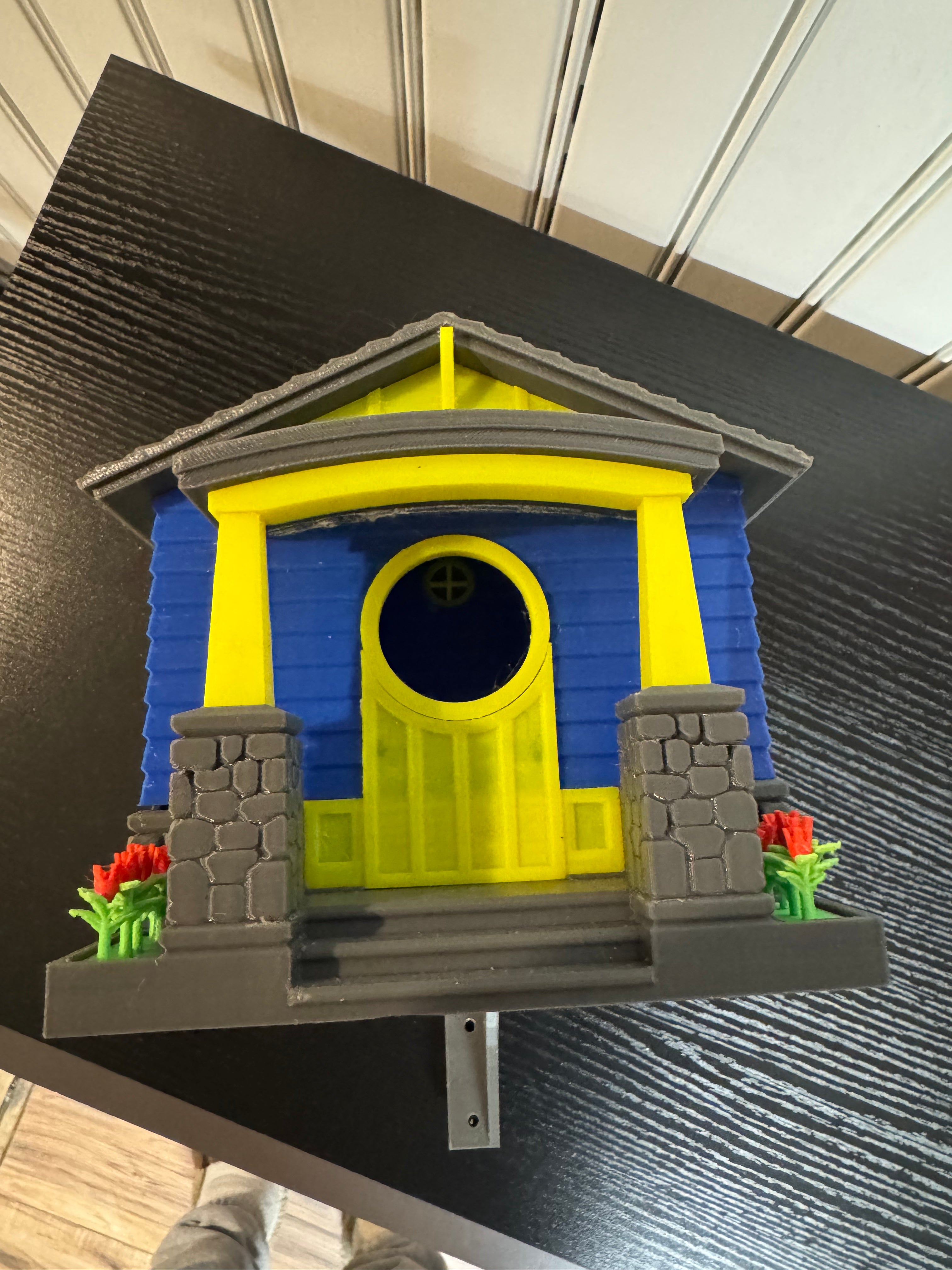 3D Printed PETG Cottage Birdhouse – Removable Roof, Adjustable Entry Hole, Surface Mount