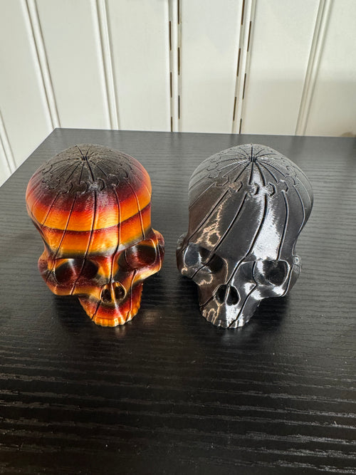 3D Printed Articulated Fidget Skull - Silk Gradient PLA Sensory Toy