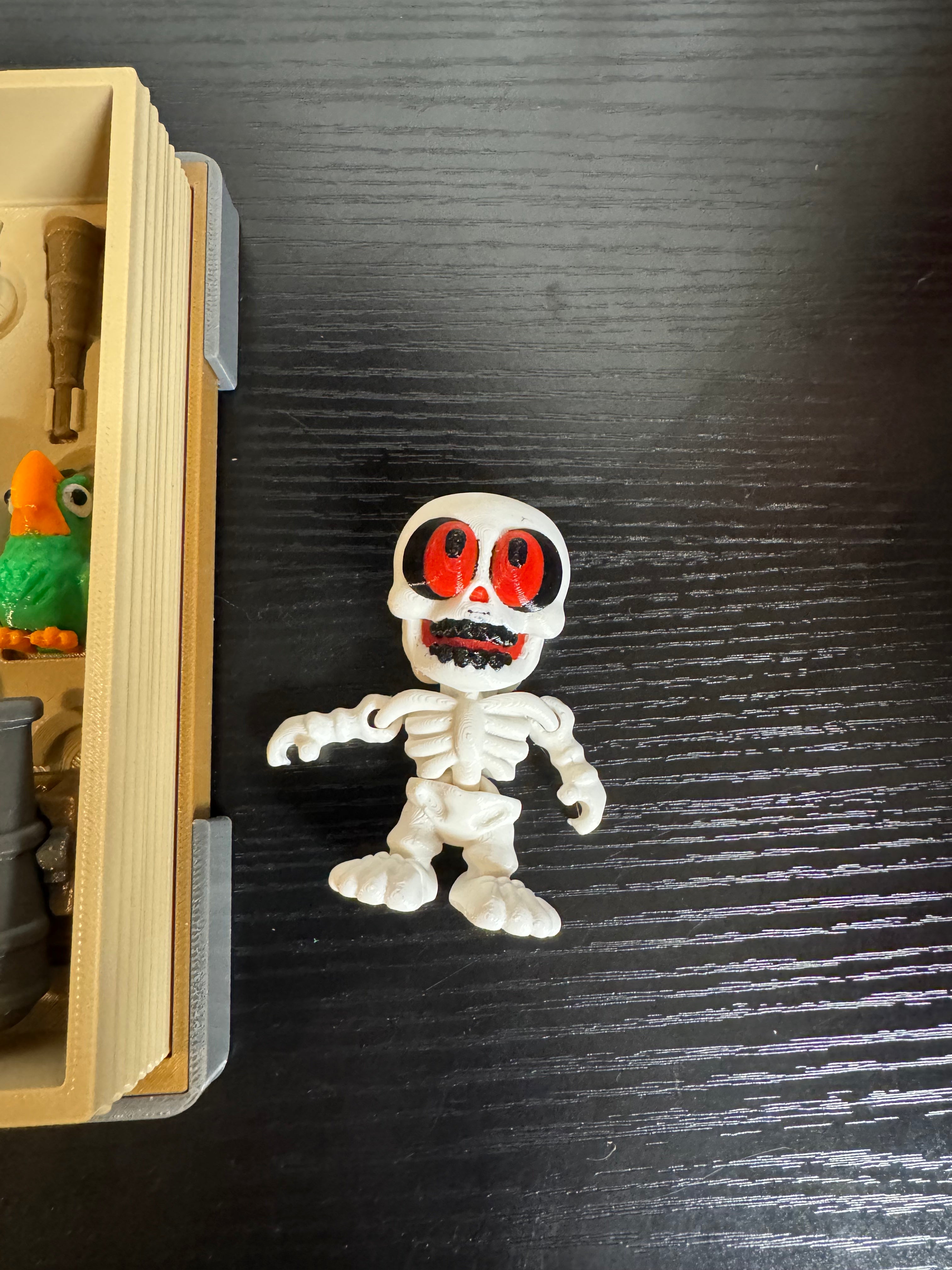 3D Printed Pirate Skeleton Set Display Box - 2 Figures with Accessories