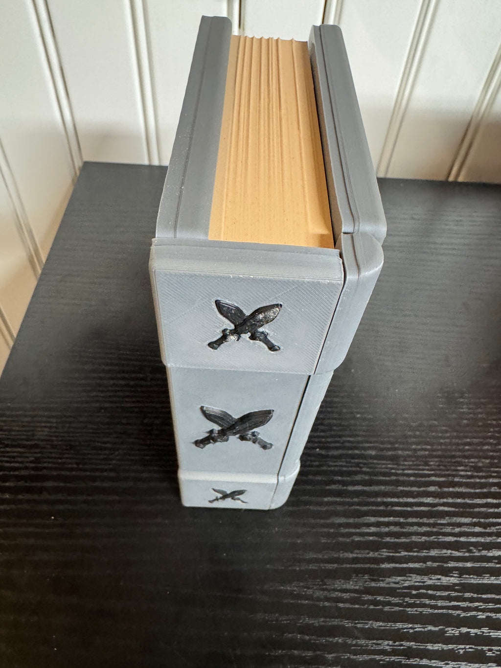 3D Printed Knight Book Display Box with Accessories - Collectible Figure Set