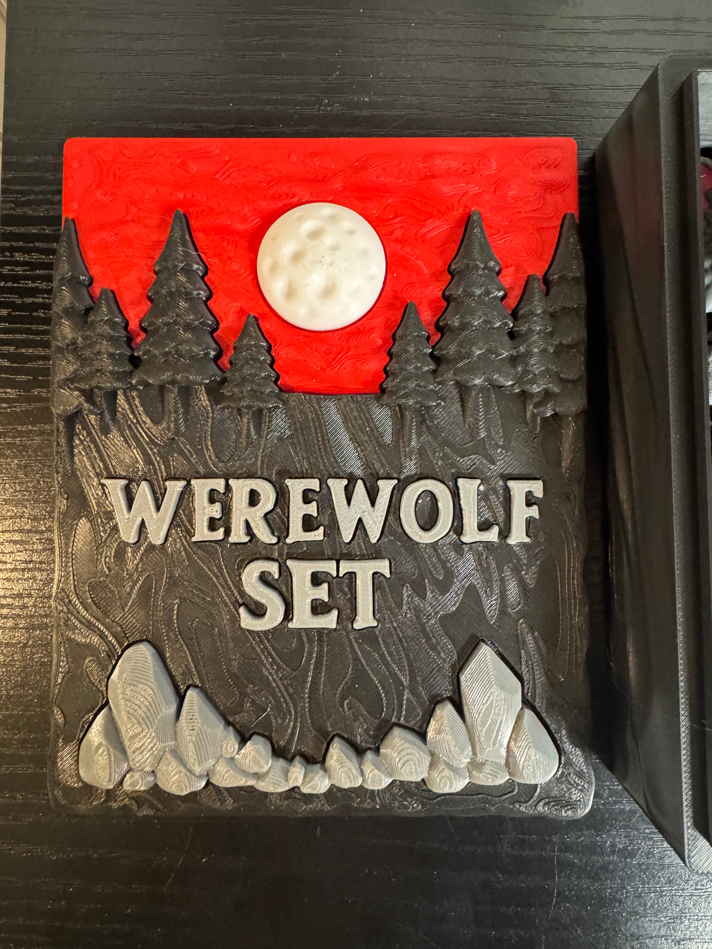 3D Printed Werewolf Set Display Box with Accessories - Collectible Figure Set