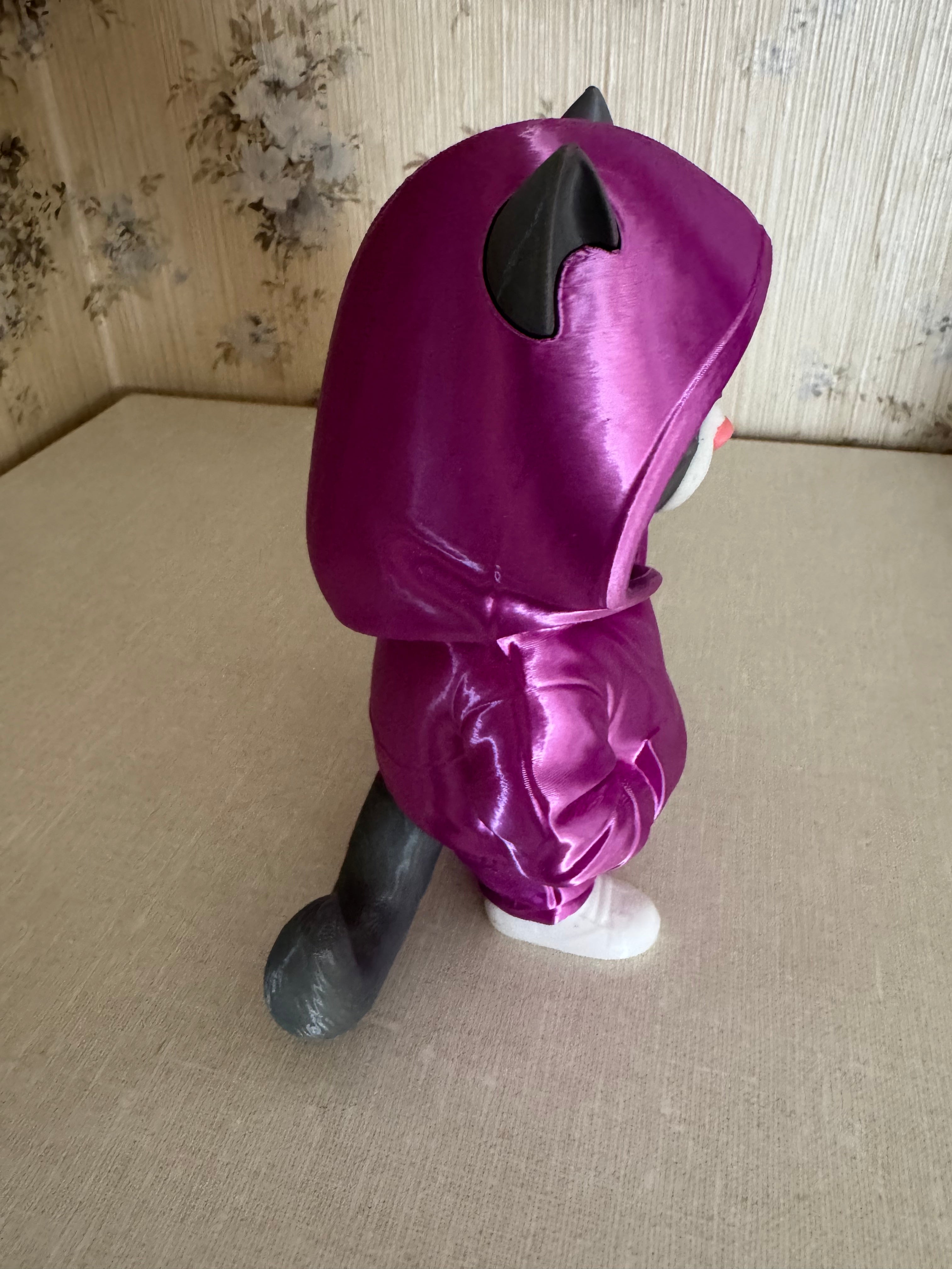 Urban Hoodie Cat 3D Printed Figure – Silk PLA Custom Resizable