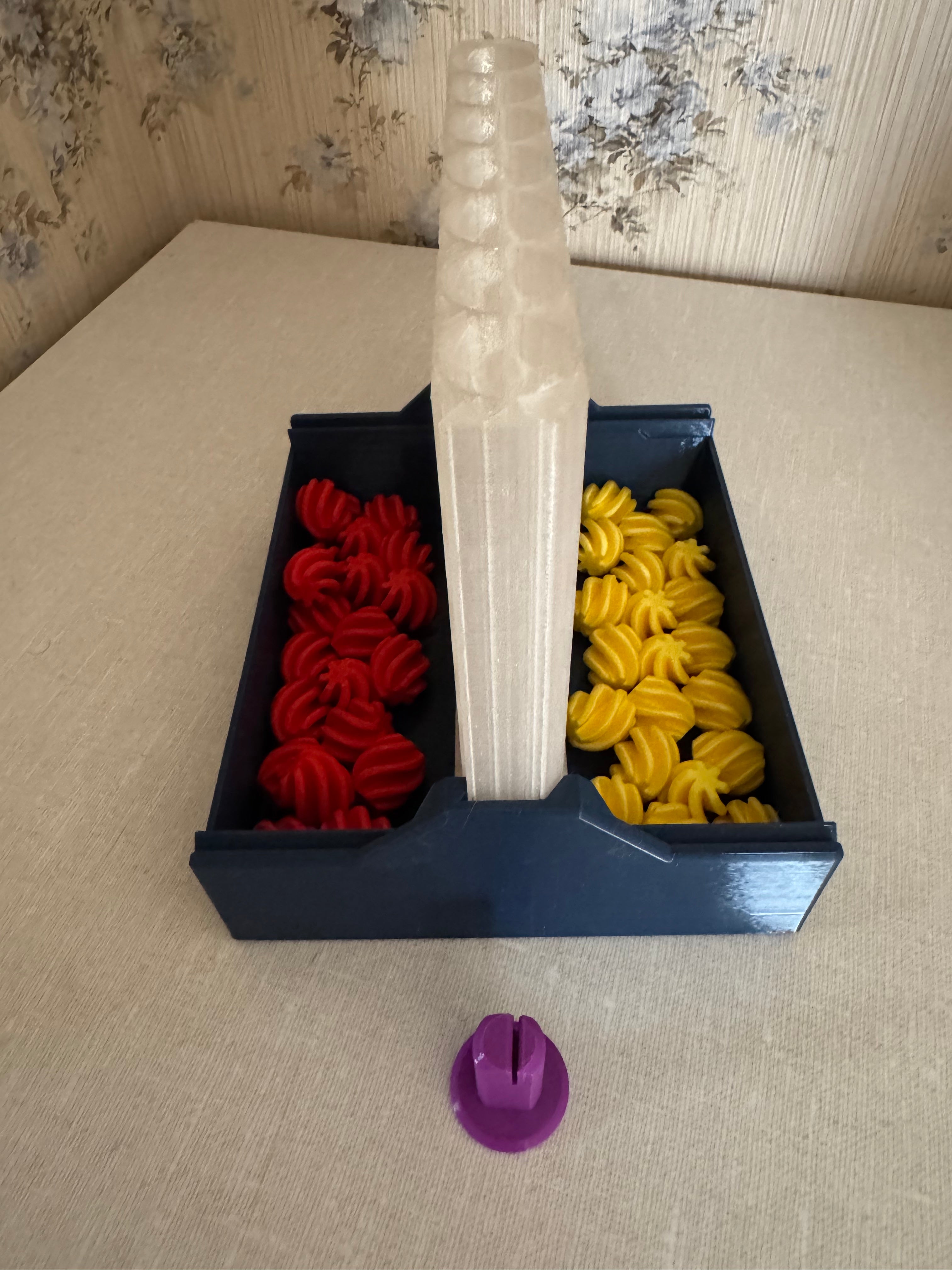 3D Printed 4-in-a-Row Strategy Game – Self-Sorting Reset, Spiral Twist Pieces, PETG